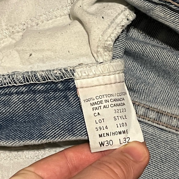 Vintage High-Waisted 725 Jeans - Picture 4 of 6